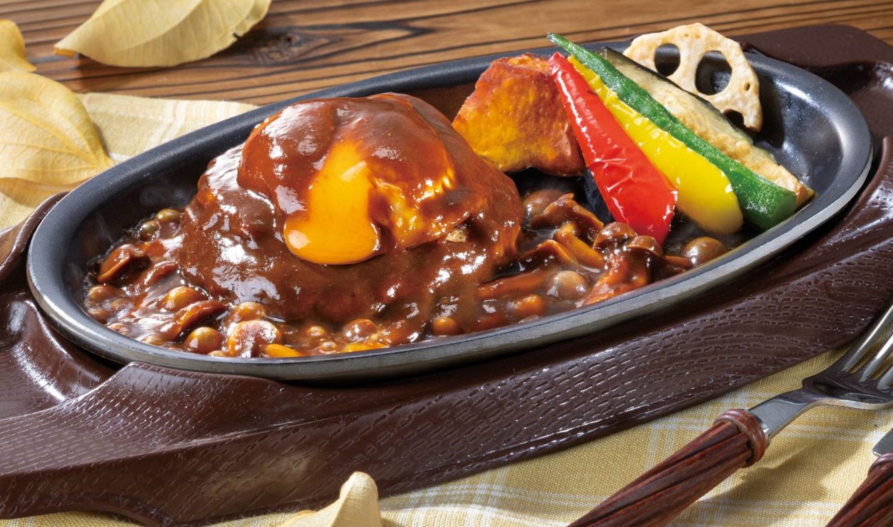 焼き野菜と月見チーズINハンバーグ～きのこデミソース～