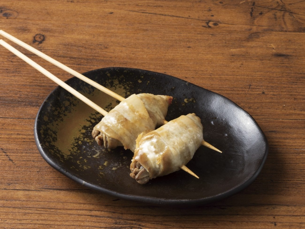 「どんこ椎茸の肉巻き串」税込328円