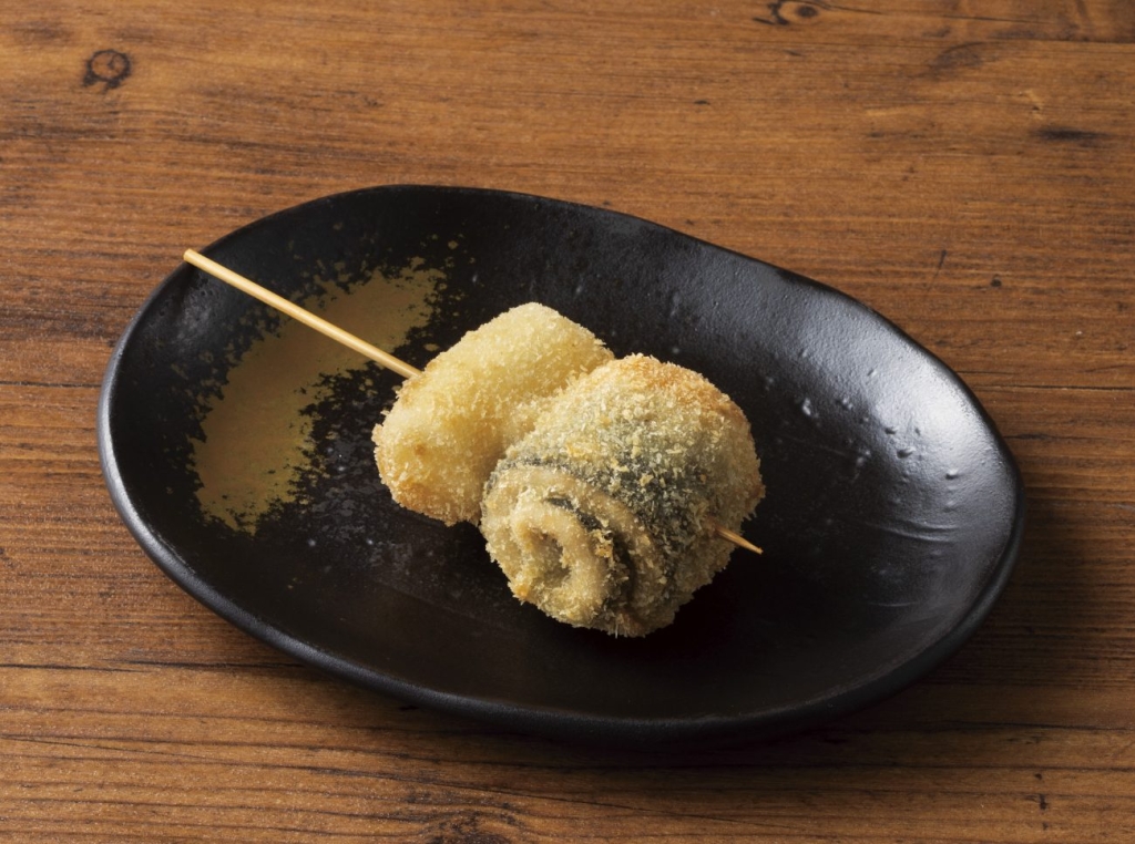 「三陸産 秋刀魚の大葉巻き串揚げ」税込328円