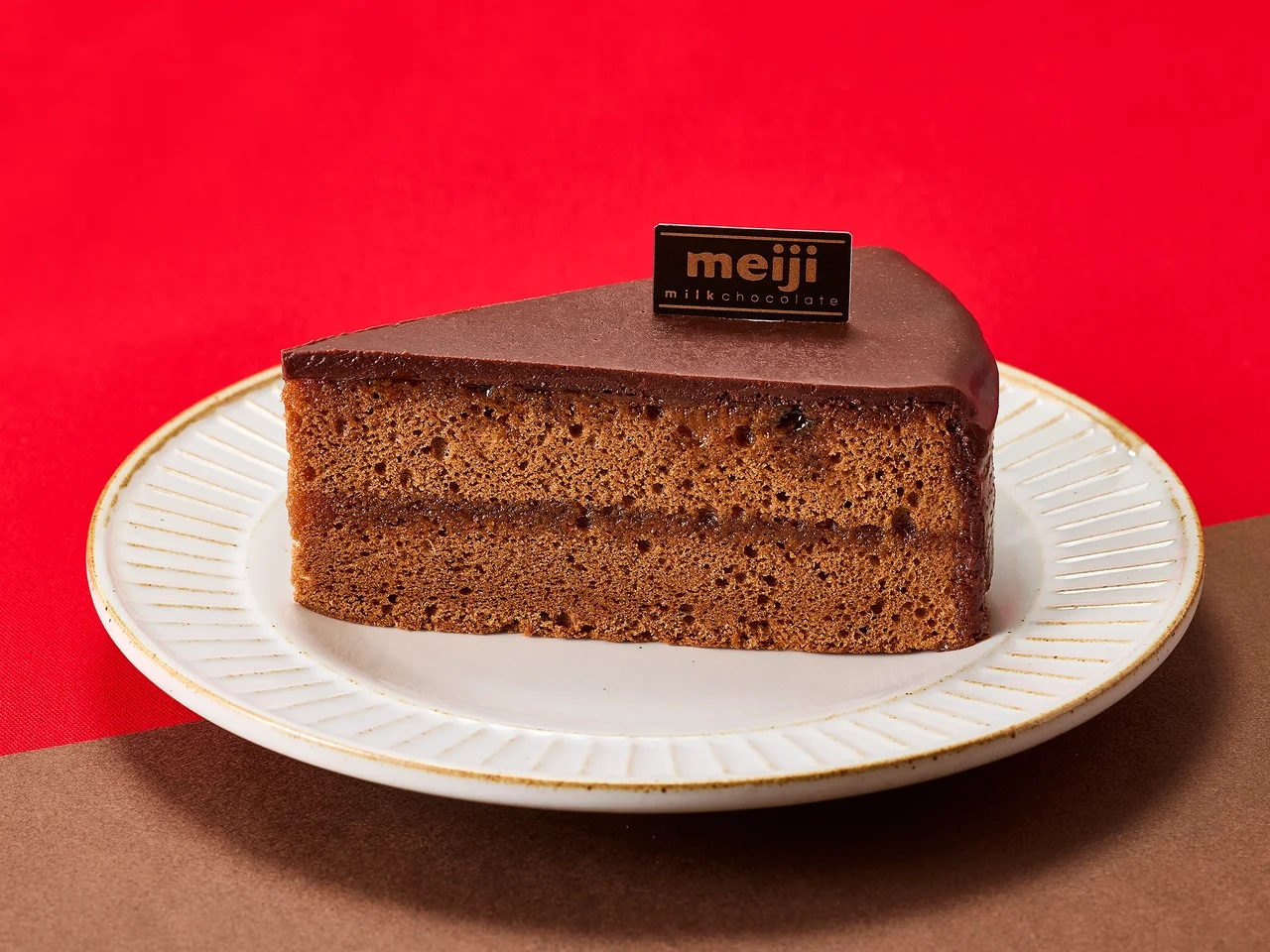 ザッハトルテ～濃くて深いチョコレートケーキ～ 税込価格:594円