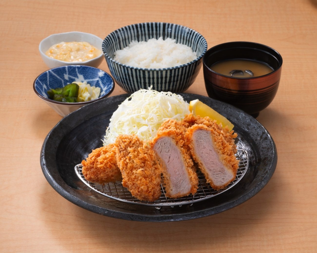 牡蠣フライ&ヒレかつ定食