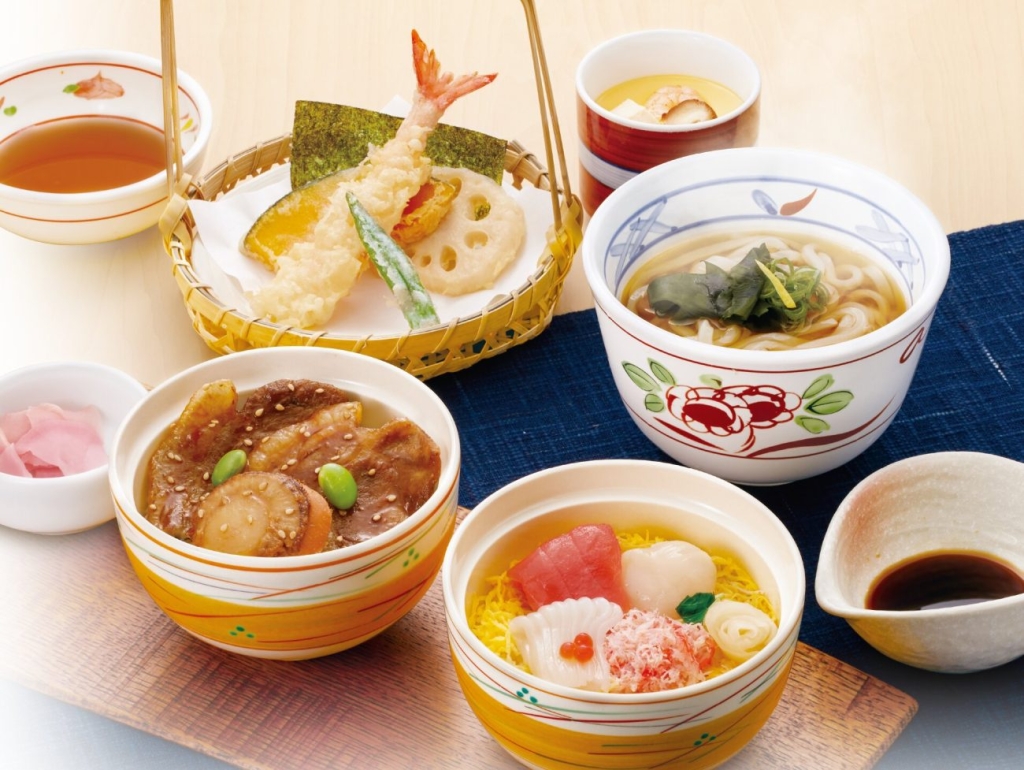 選べる北海ミニ丼セット 2,099円(税込2,308円)