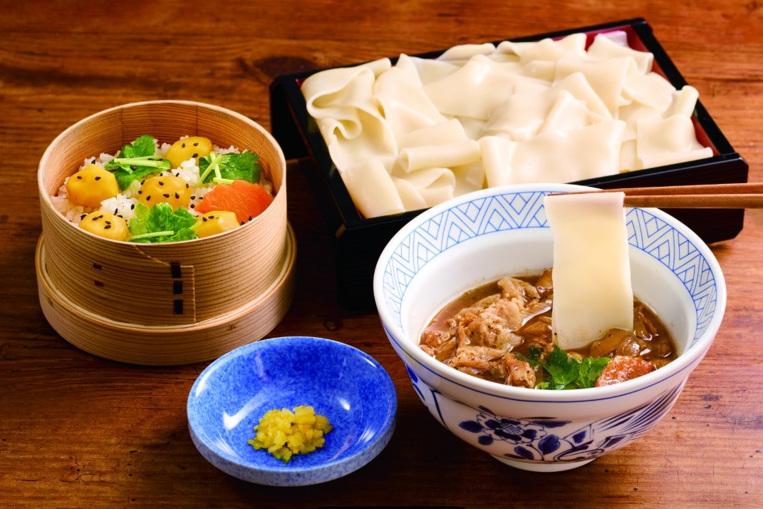 鹿児島産黒豚の平打ちつけ汁うどん