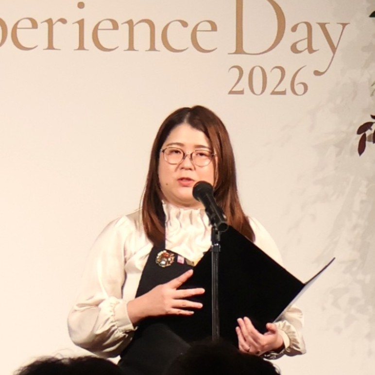 「Largo Award 2026」の受賞店舗について講評するUCCコーヒーアカデミーの中井千香子氏