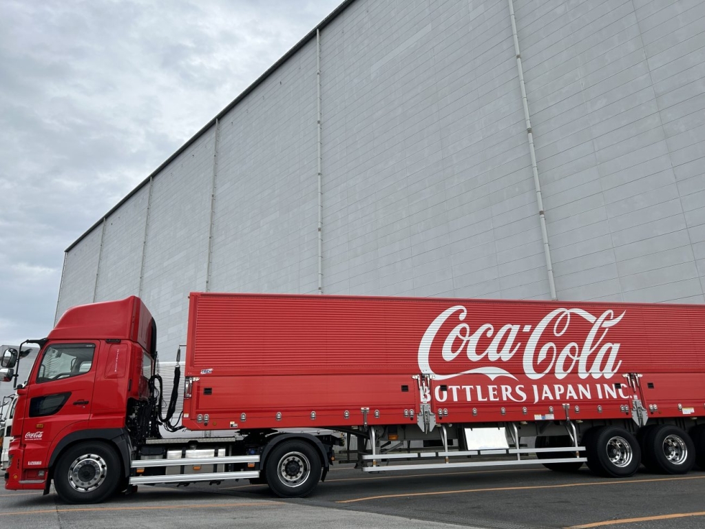 ルートカーごとに製品が仕分けされた状態で入荷される