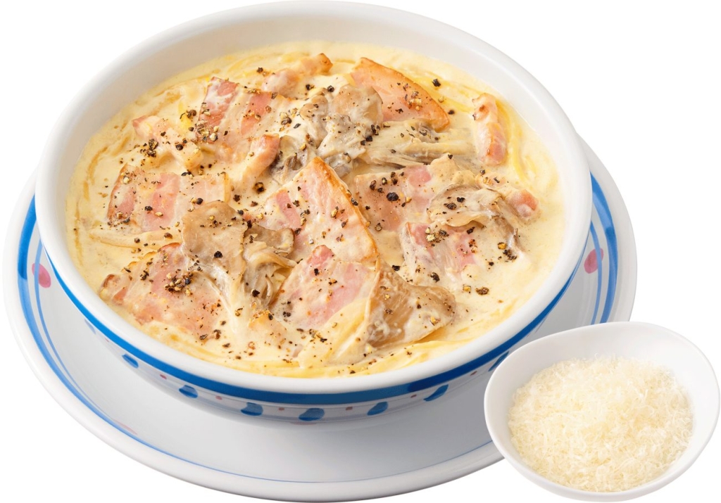 ごろごろベーコンのカルボナーラスープパスタ
