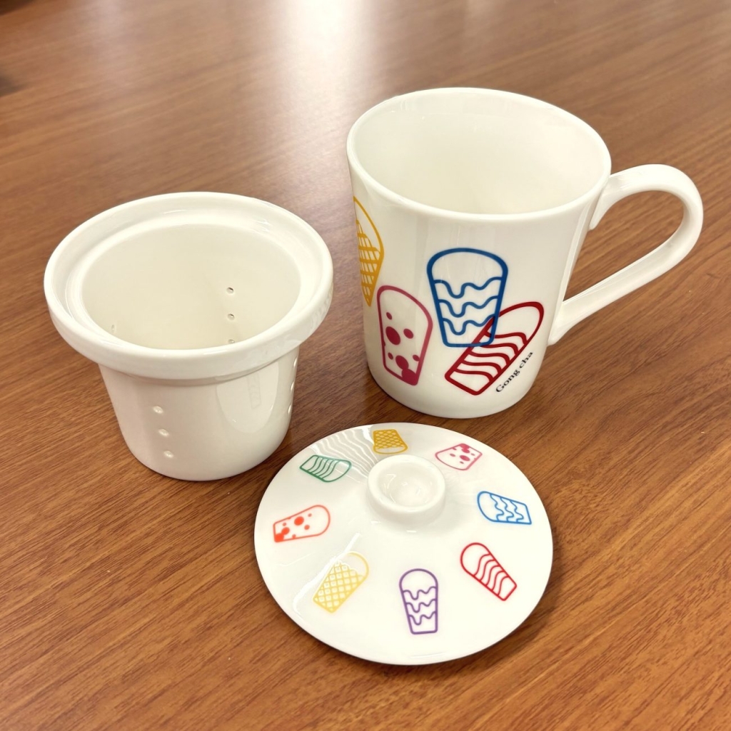 景徳鎮産 茶こし付きマグカップ