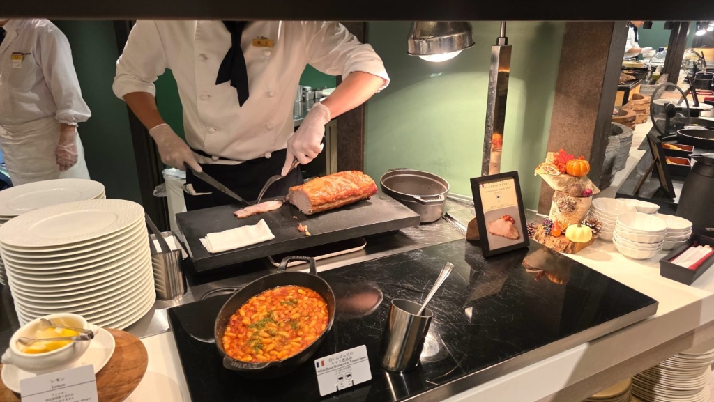 ローズマリー香る豚ローストポーク“アリスタ”