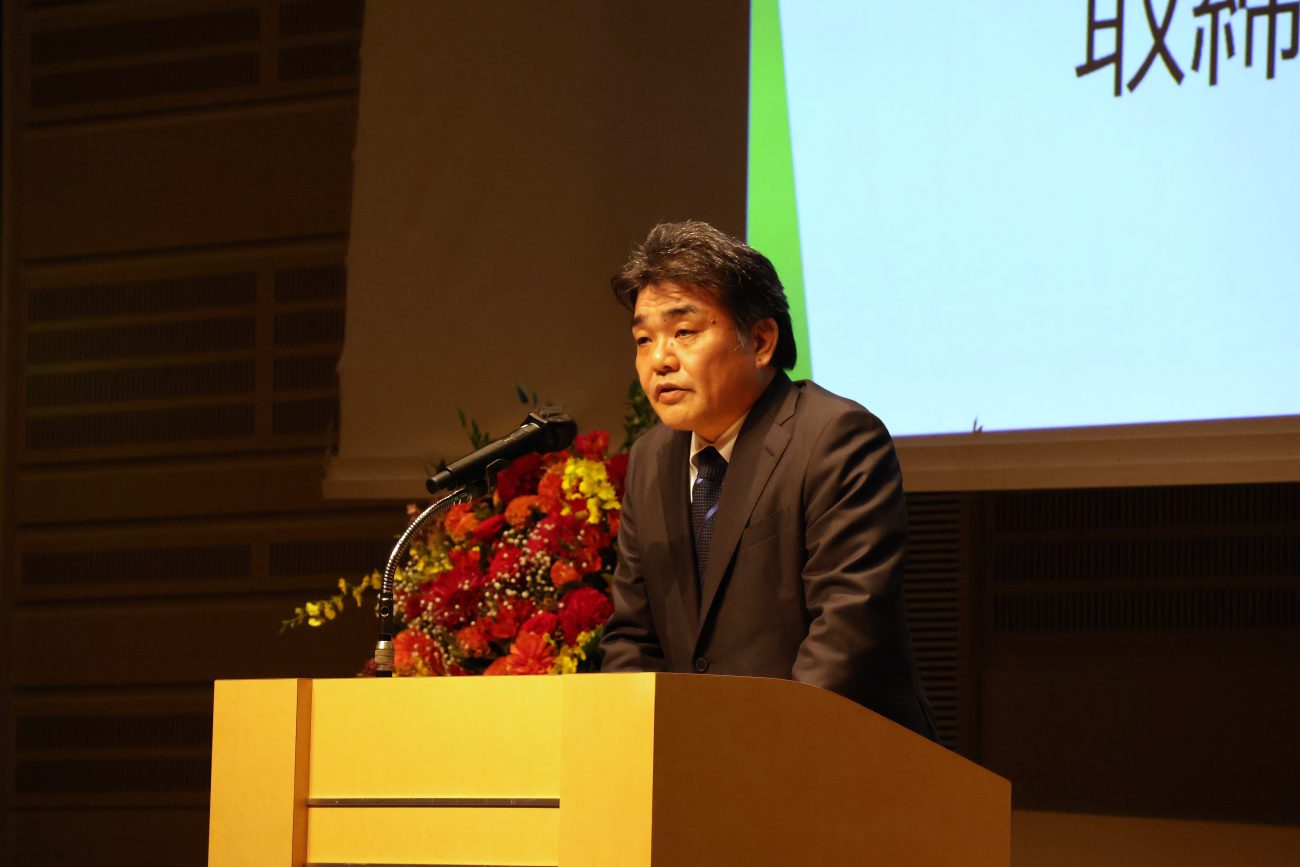 秋季経営セミナーであいさつする日清製粉の横山敏明社長