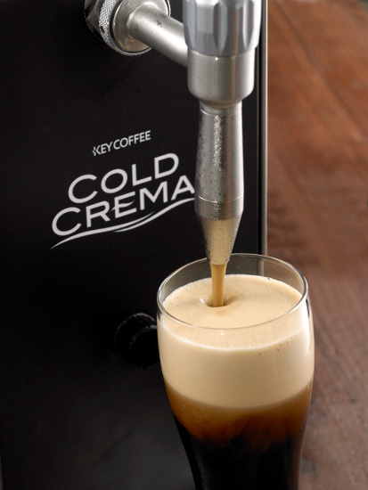 泡のアイスコーヒーができる「コールドクレマ」、新しいコーヒーのトレンドとして注目される
