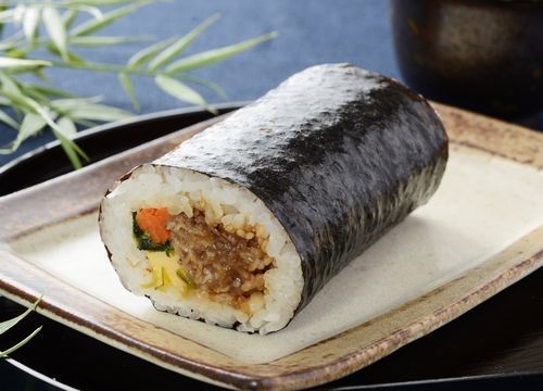 ローソン「なだ万監修 黒毛和牛香味焼の恵方巻」