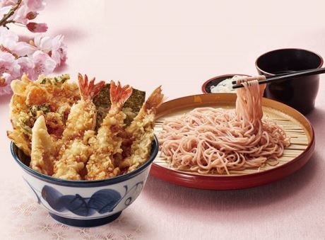 「えびえび桜海老天丼」に「桜そば」を合わせた「桜満開セット」