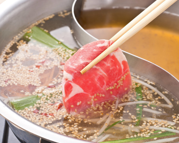 しゃぶしゃぶ温野菜「生姜とにんにくを程よく効かせたタレで“スタミナ”ラムしゃぶ」