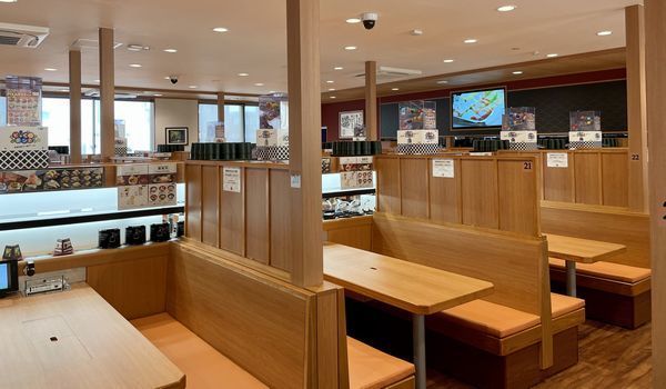 スマートくら1号店「くら寿司 東村山店」内観