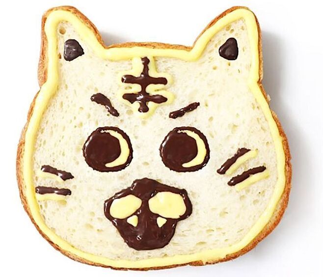 ねこねこ食パン2022年「寅年」デコレーションイメージ(チョコペンは別売り)