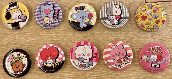 くら寿司「びっくらポン!」BT21グッズ(缶バッジ10種類)