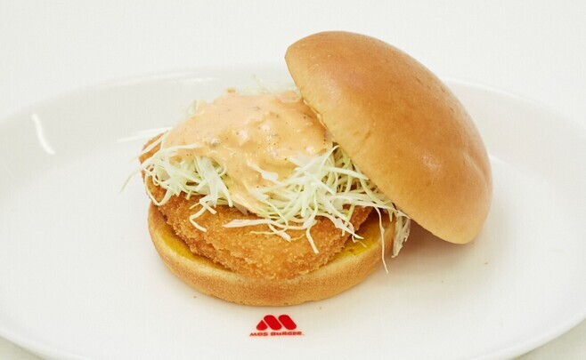 モスバーガー「チキンバーガー」リニューアル発売