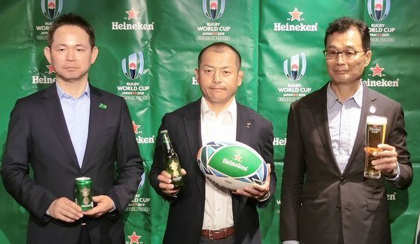 左からハイネケン・キリン松崎浩樹氏、ラグビーワールドカップ2019組織委員会 廣瀬佳司氏・宮田庄悟氏