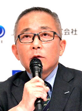 center,center,contain アールプラスジャパン・横井恒彦社長