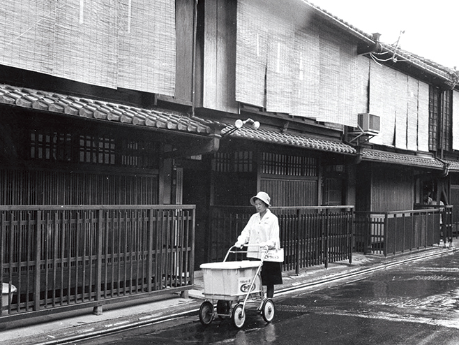 1960年代の日本での販売風景