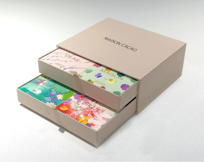 メゾンカカオの5万円福袋は2021年バレンタインに新作アロマ生チョコ8種とアートブックが付いた限定ボックスを届ける
